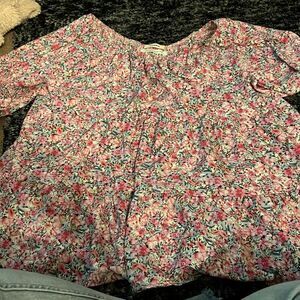 NWOT adora boutique large floral blouse